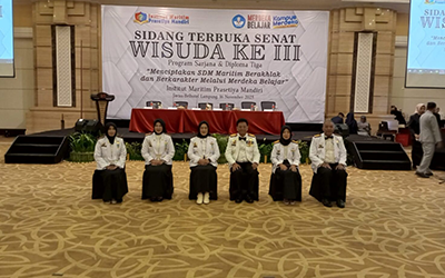 107 MAHASISWA INSTITUT MARITIM PRASETIYA MANDIRI YANG WISUDA